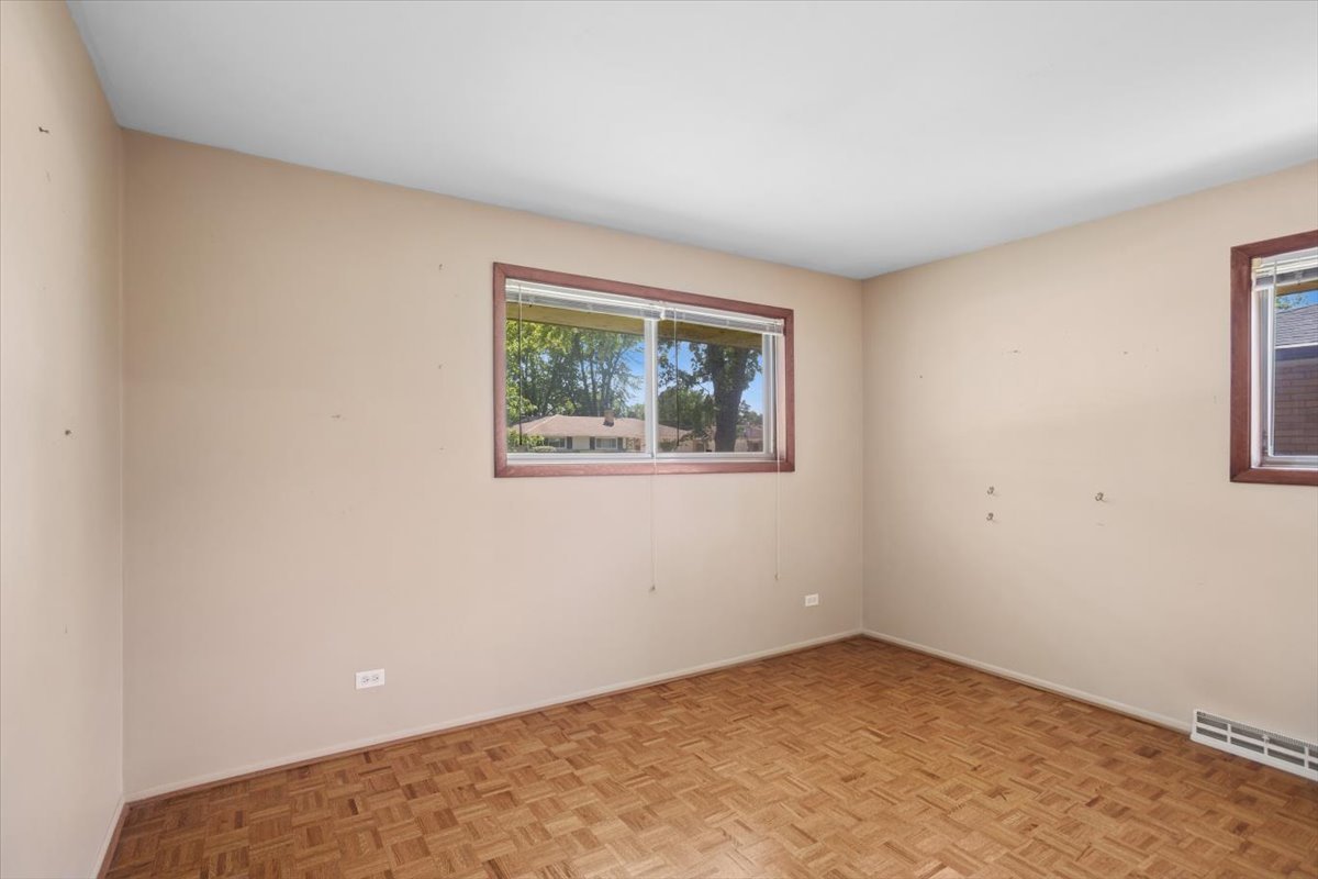 460 W Kathleen Drive Property Photo 14
