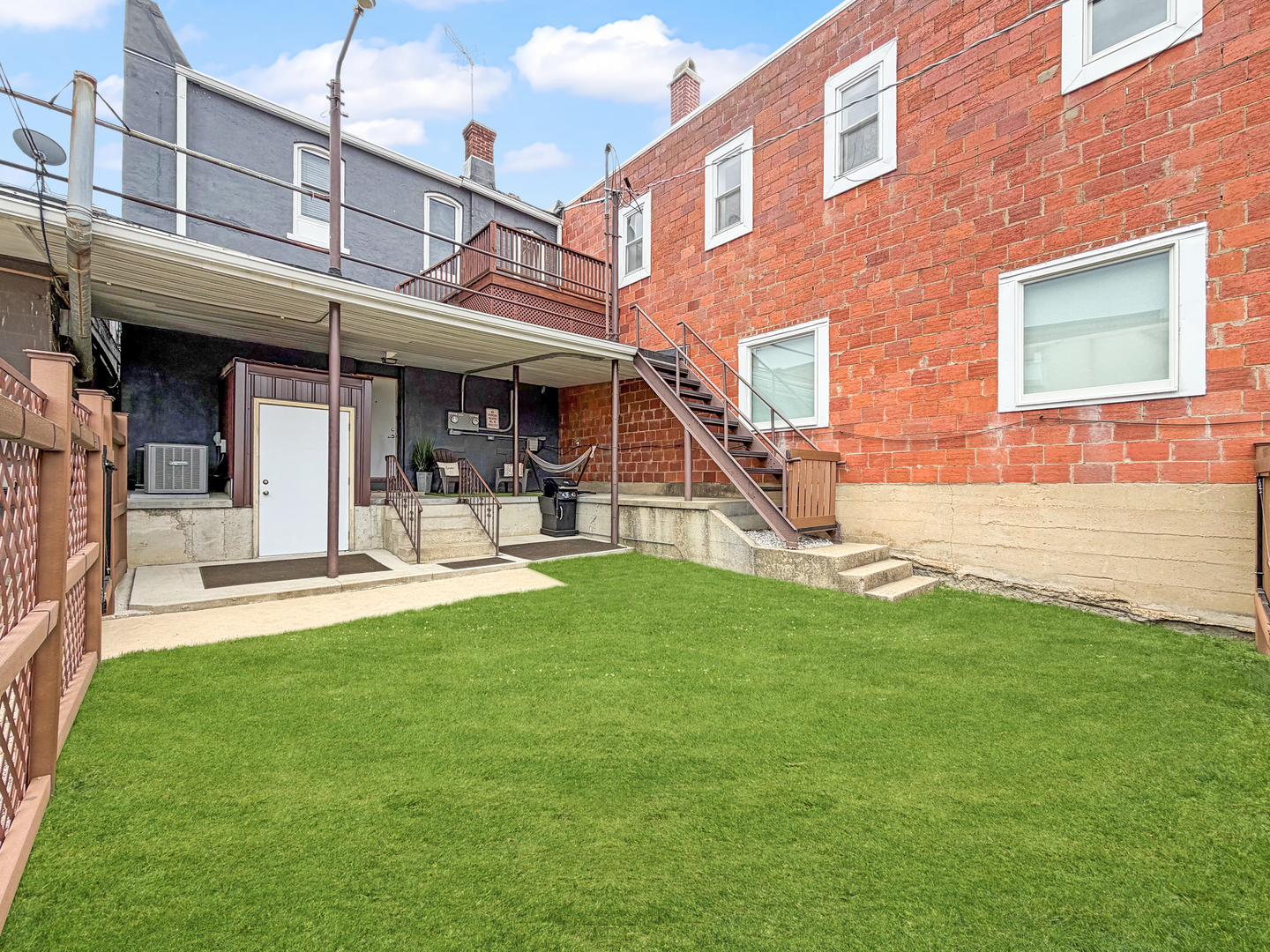 113 W Railroad Street 115 Property Photo 4