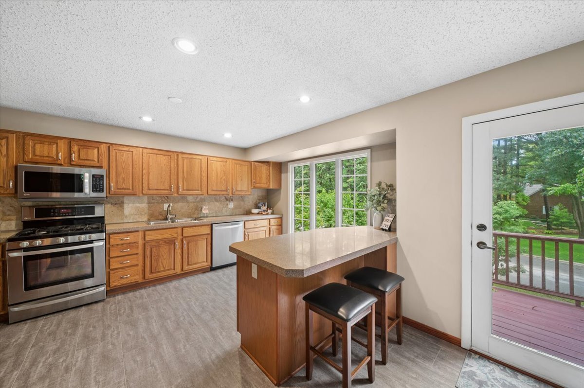 6638 Timbertrails Road Property Photo 8