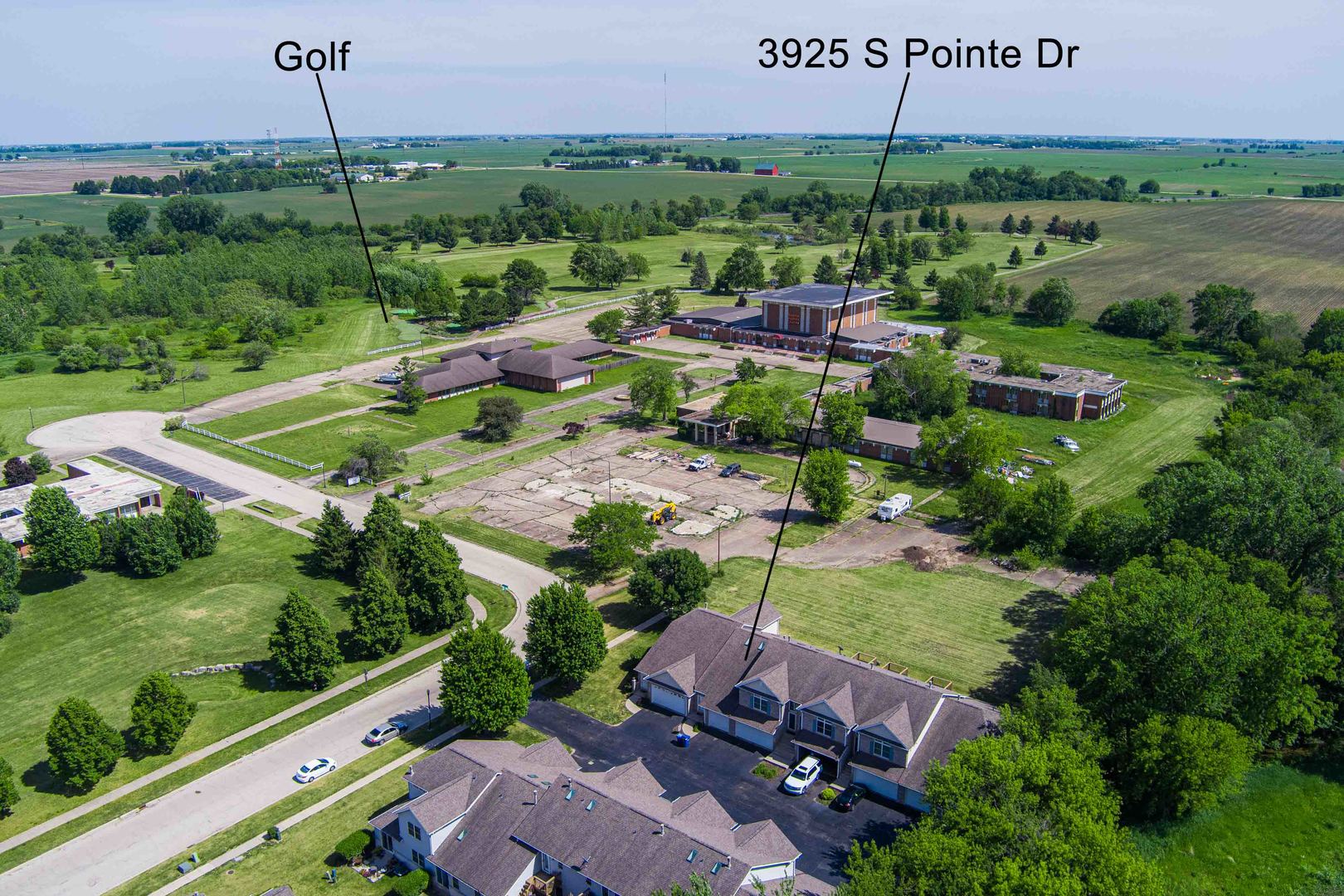 3925 South Pointe Drive B Property Photo 3