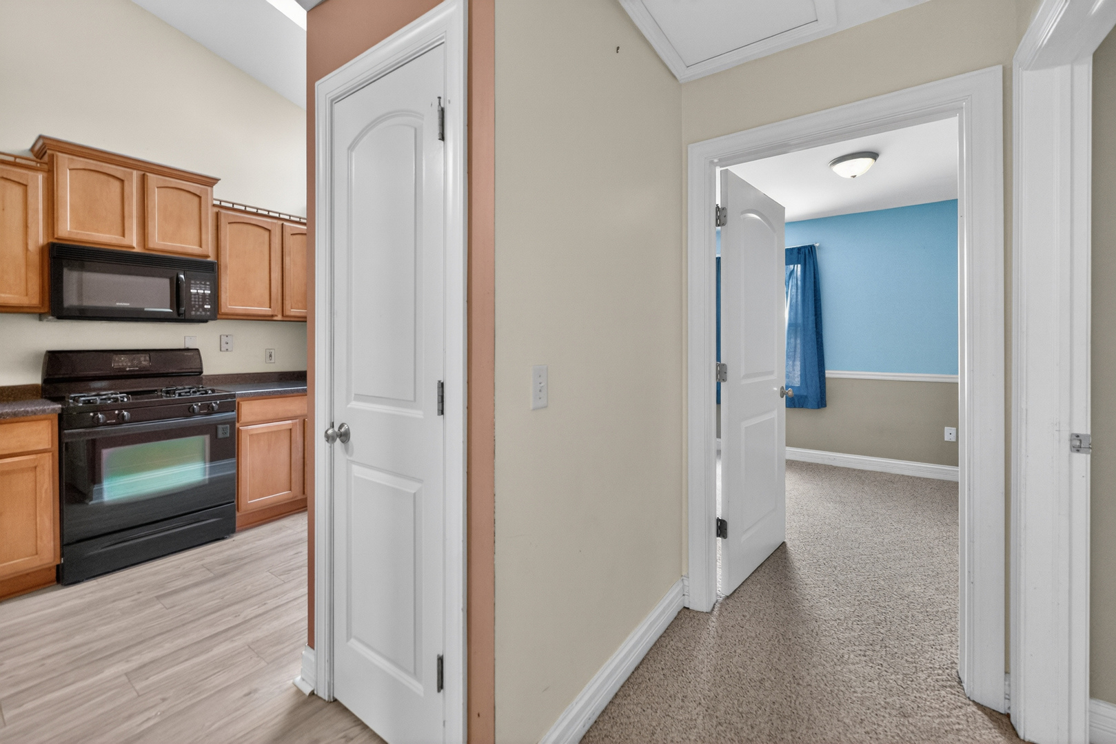 3925 South Pointe Drive B Property Photo 15