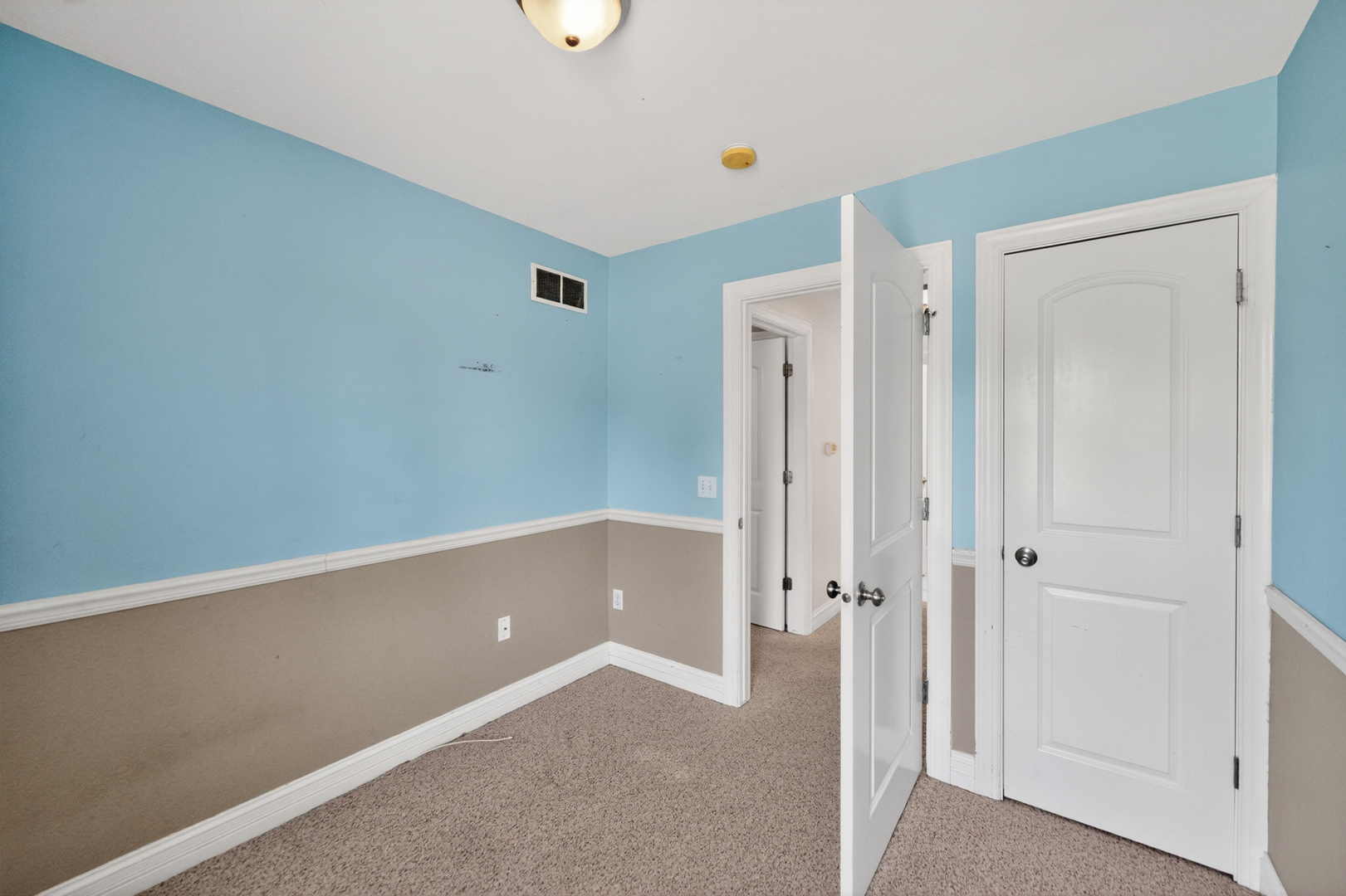 3925 South Pointe Drive B Property Photo 17