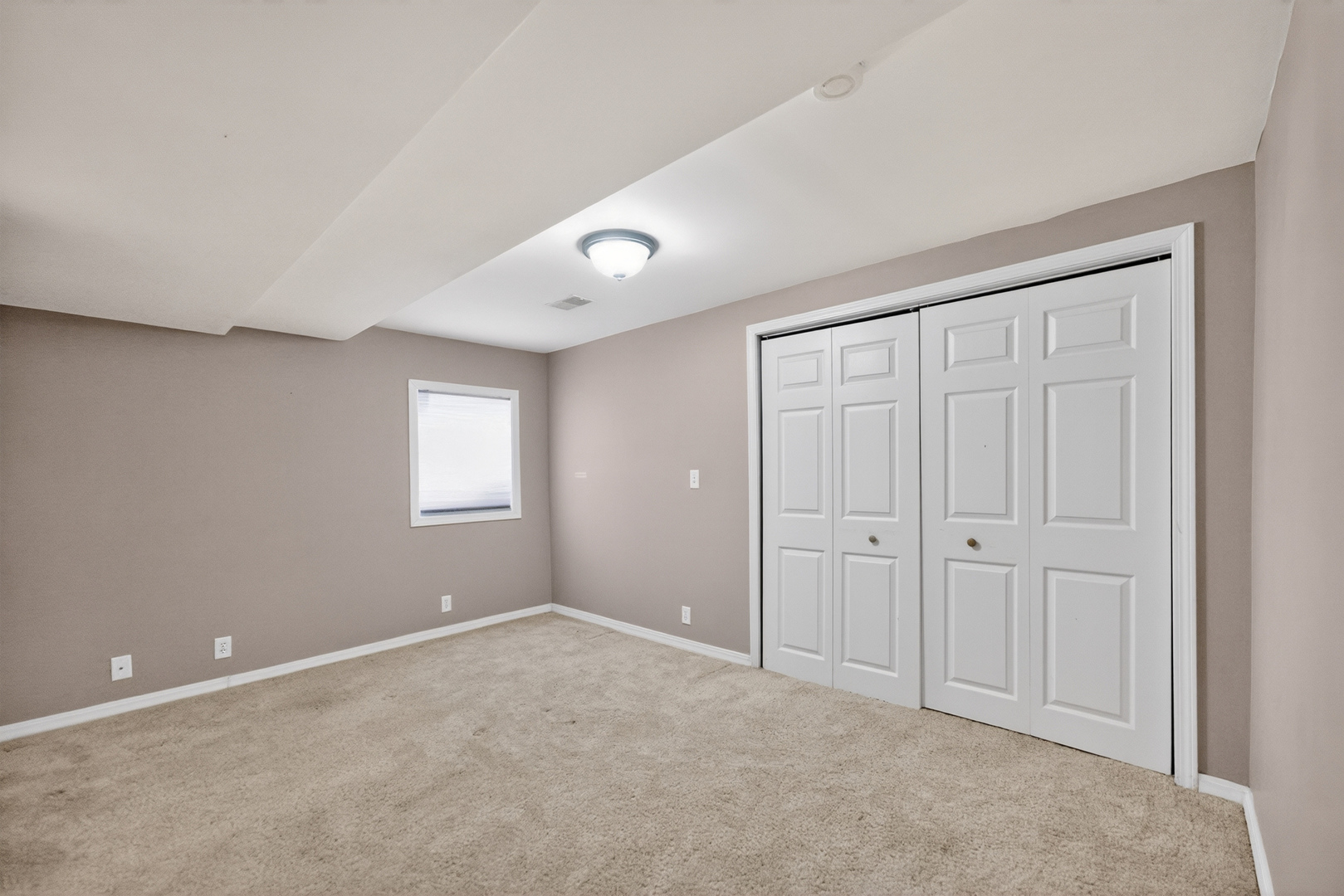 3925 South Pointe Drive B Property Photo 27