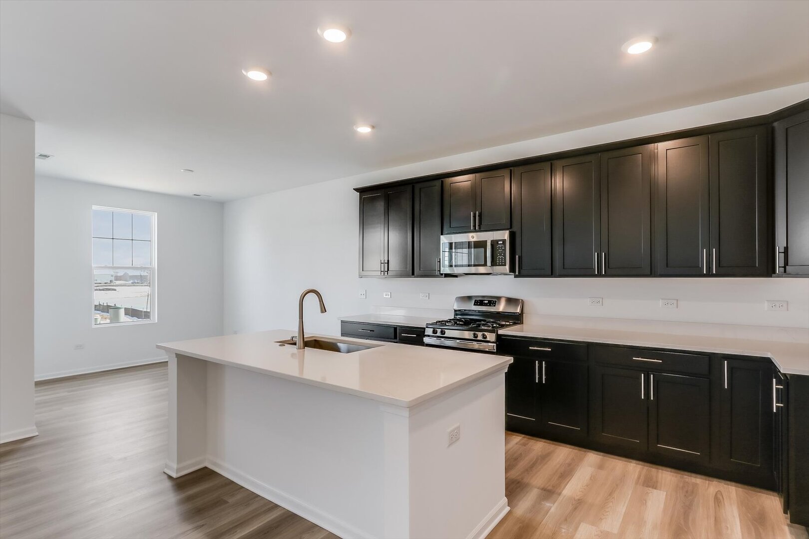 25521 W Alabaster Circle Property Photo 12