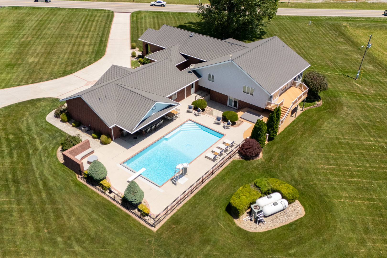6414 Ava Road Property Photo 4