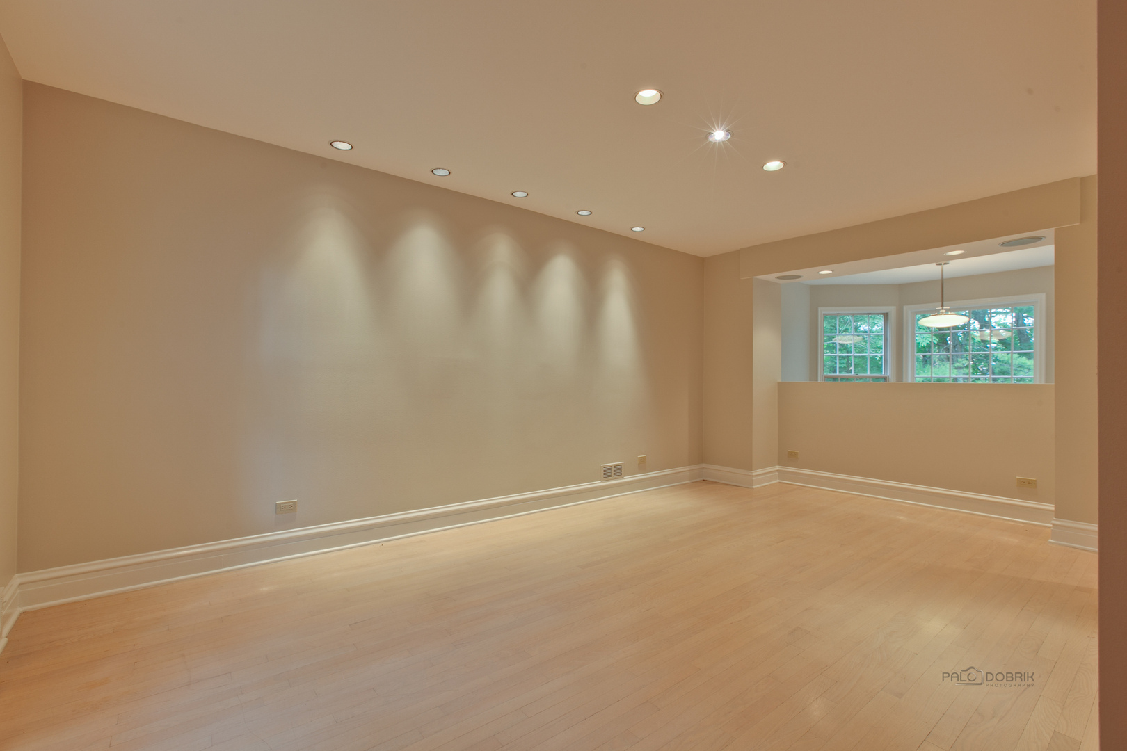 427 N Sheridan Road Property Photo 9