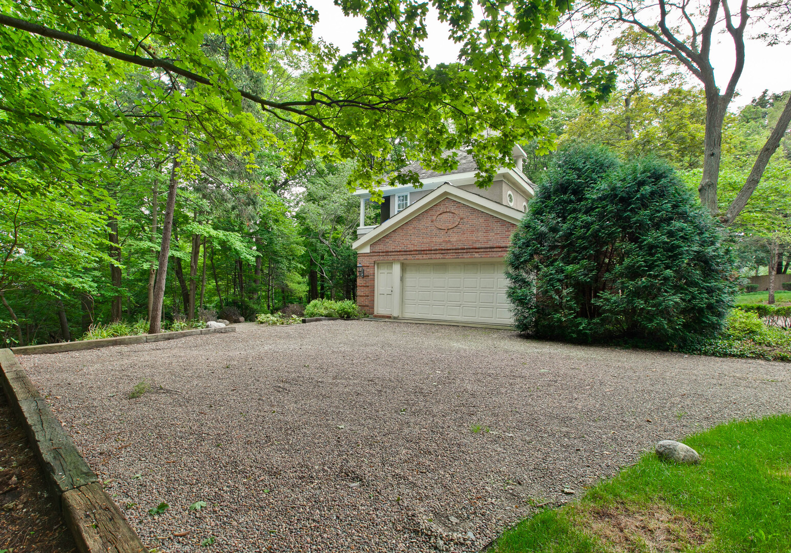 427 N Sheridan Road Property Photo 56