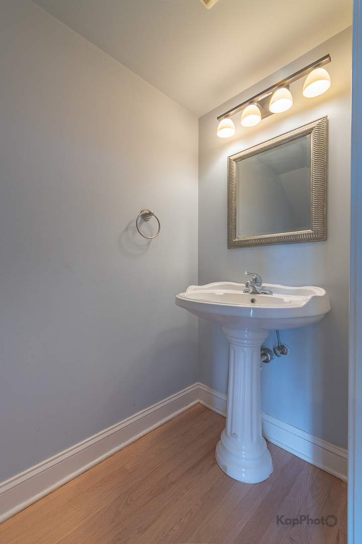 3607 W 53rd Street 5 Property Photo 20