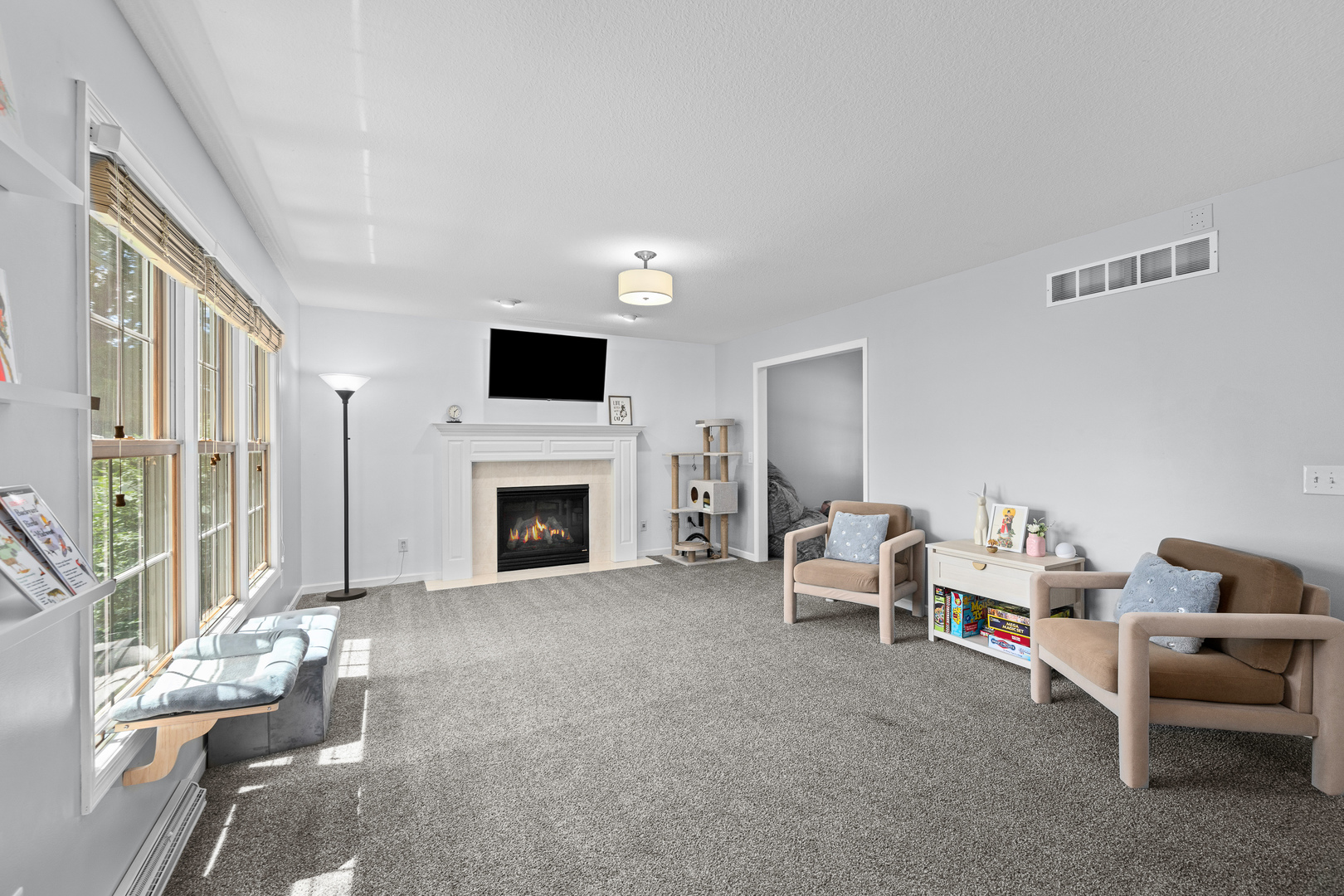 1198 Bridgeview Place Property Photo 7