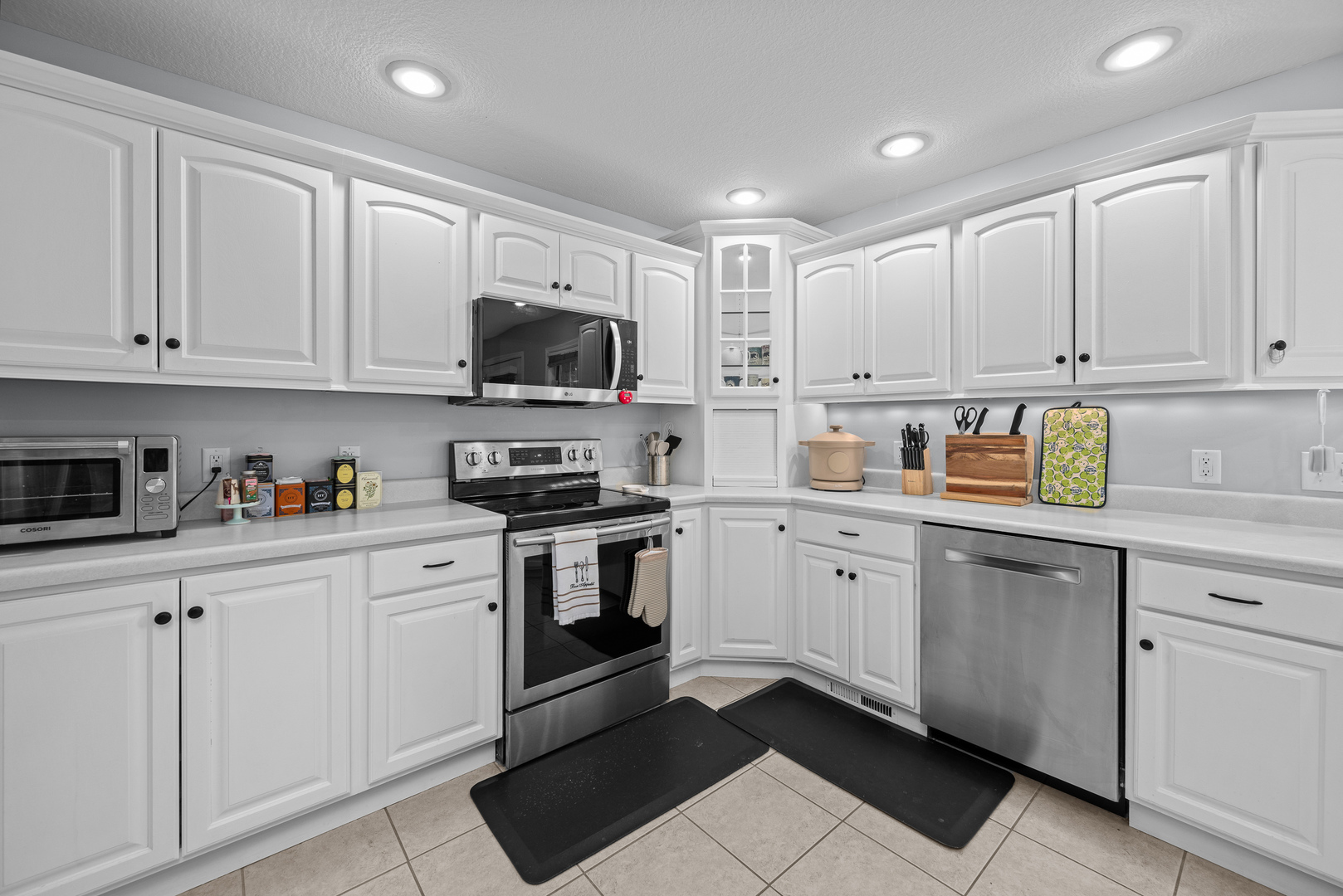 1198 Bridgeview Place Property Photo 19