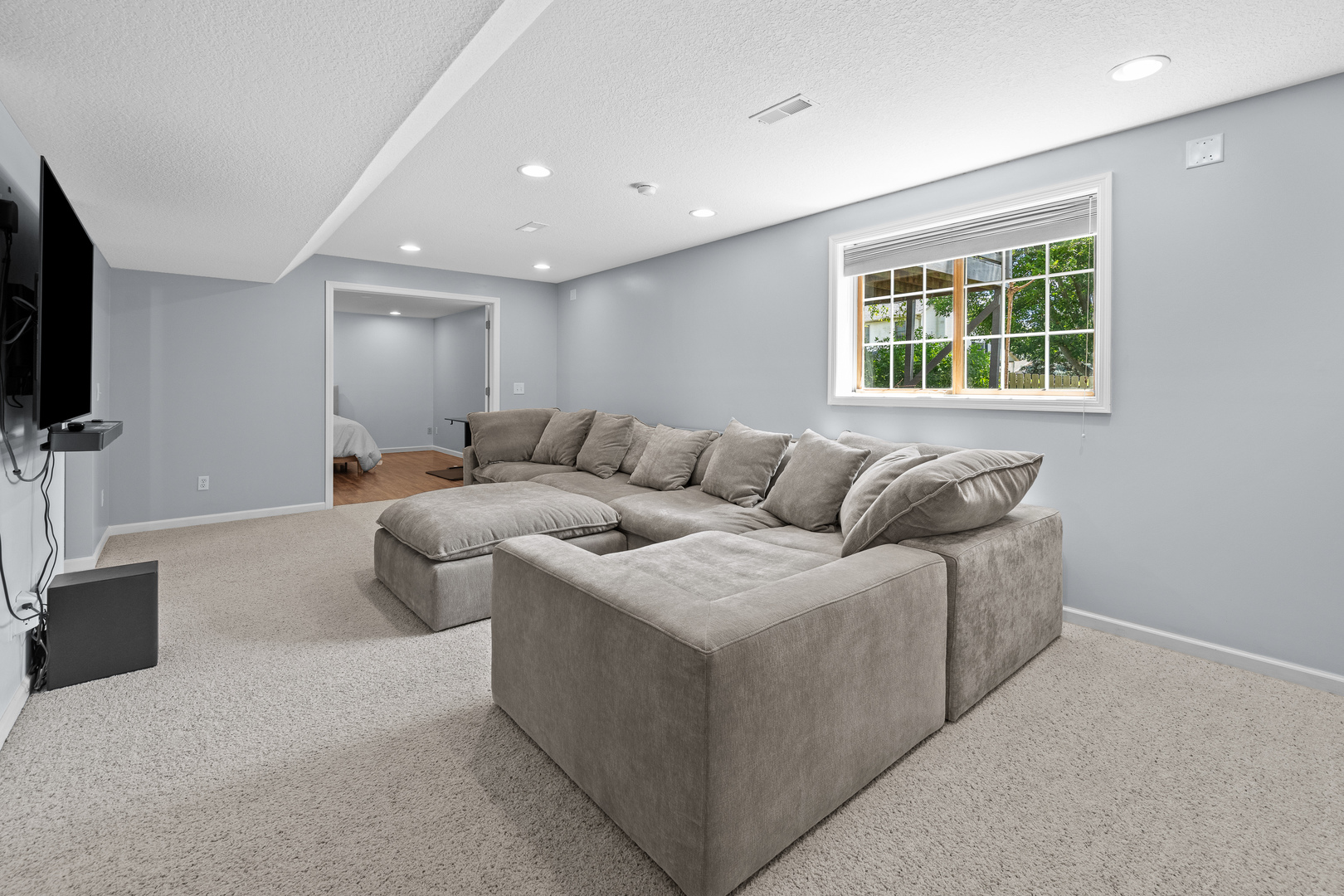 1198 Bridgeview Place Property Photo 38