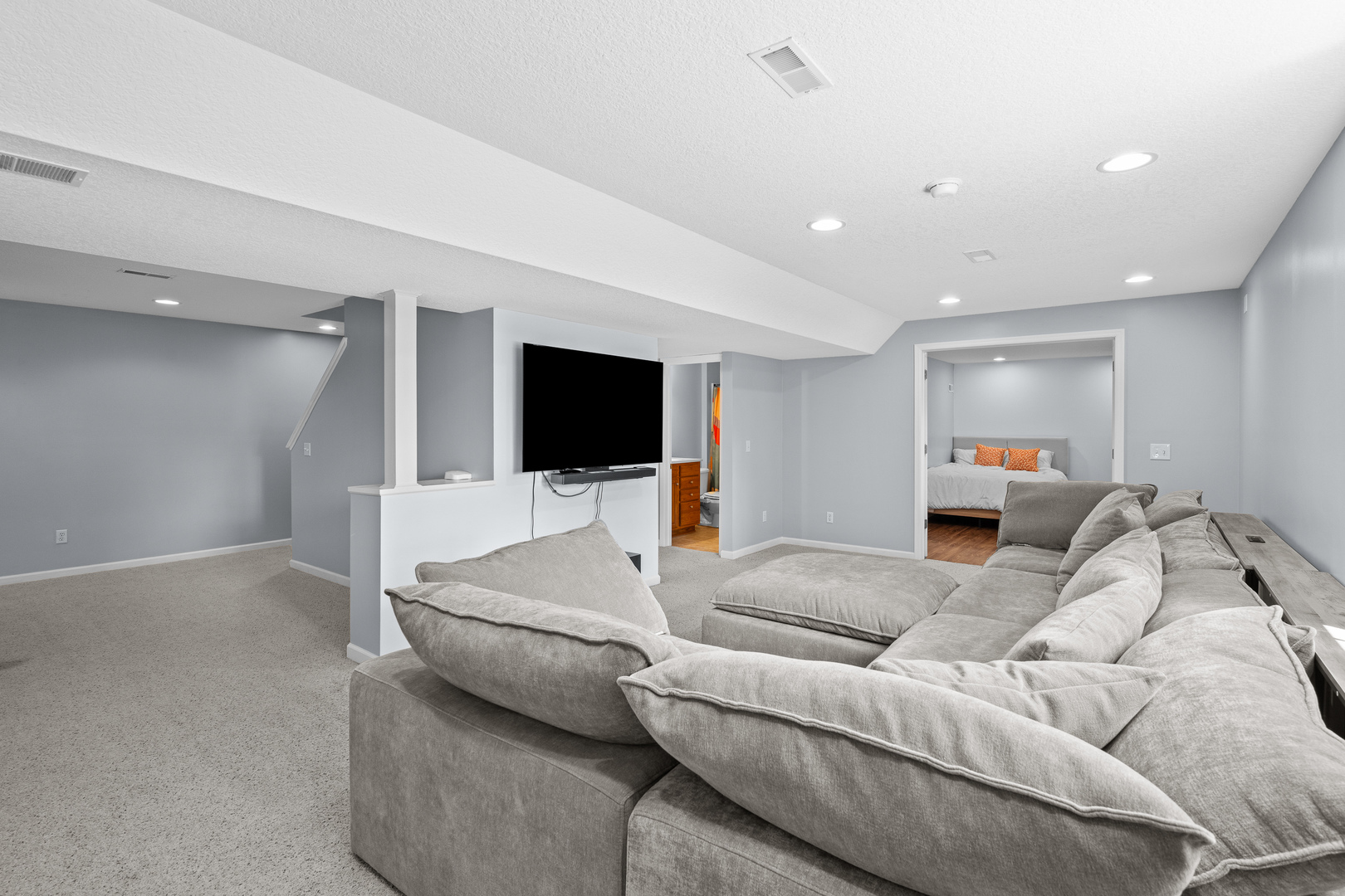 1198 Bridgeview Place Property Photo 39