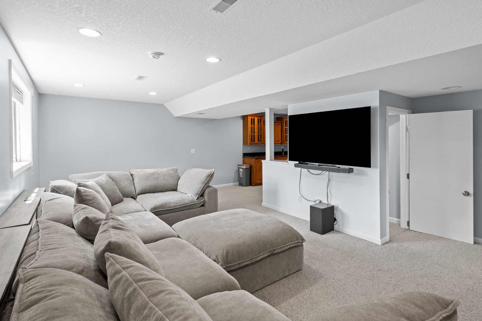 1198 Bridgeview Place Property Photo 40