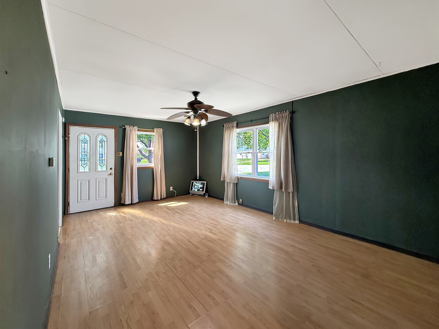 1357 Fairlawn Drive Property Photo 8