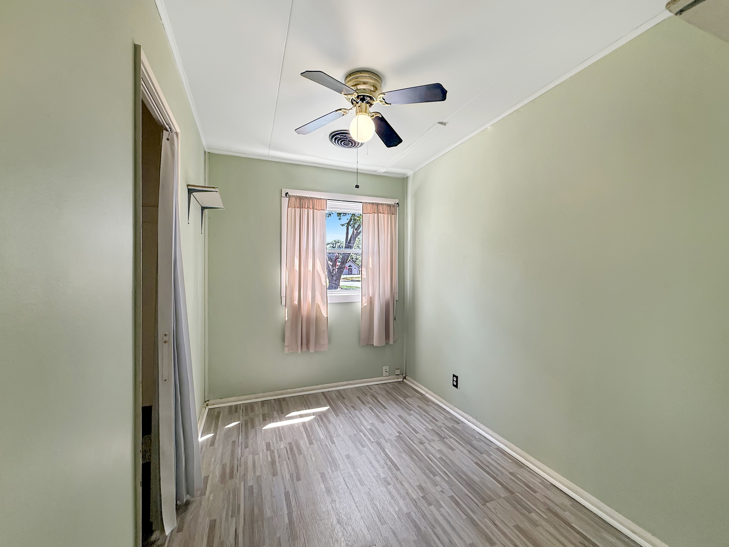 1357 Fairlawn Drive Property Photo 10