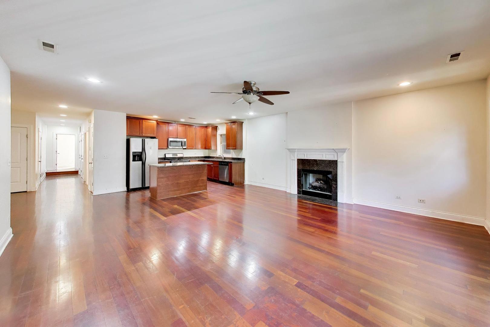 6835 S Cornell Avenue 2s Property Photo 6