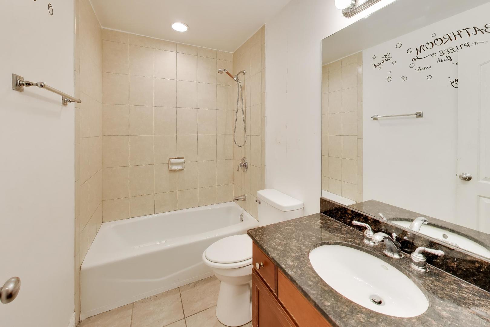 6835 S Cornell Avenue 2s Property Photo 23