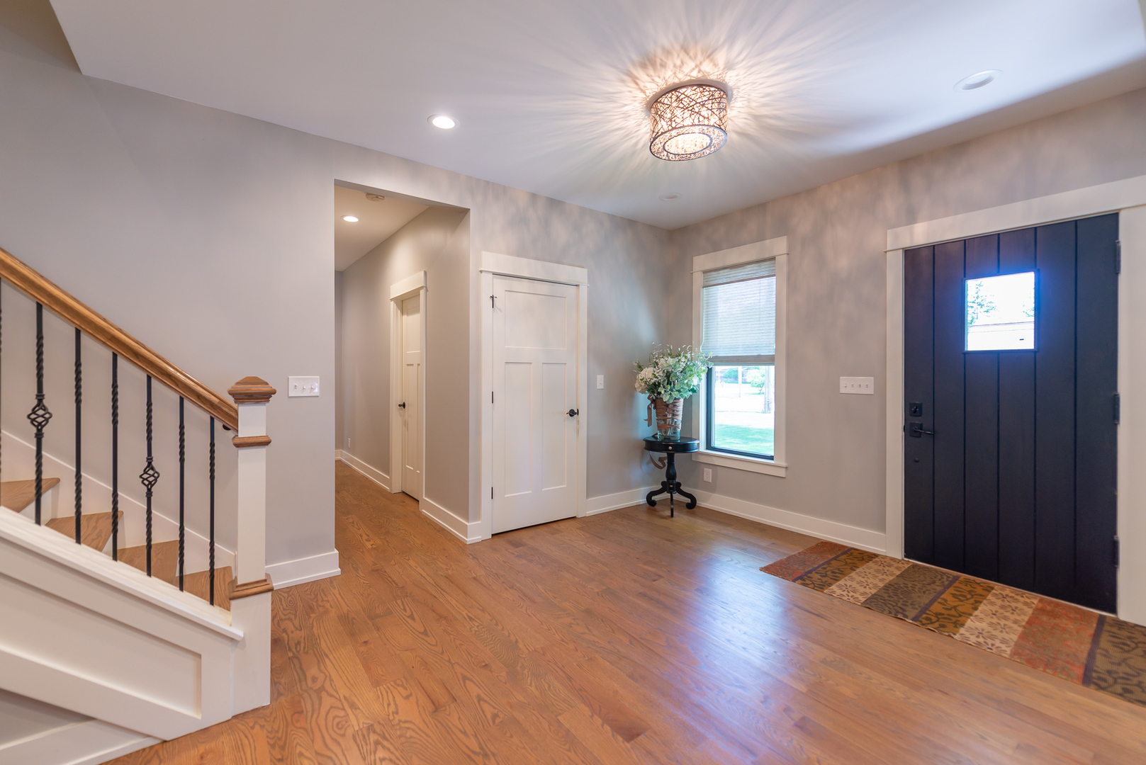 1045 N 5th Avenue Property Photo 15