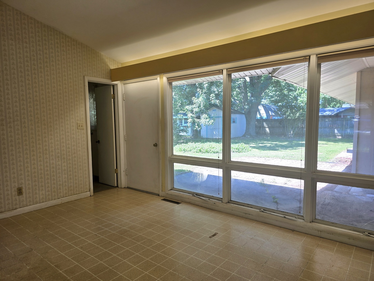 1719 Mcdonald Drive Property Photo 6