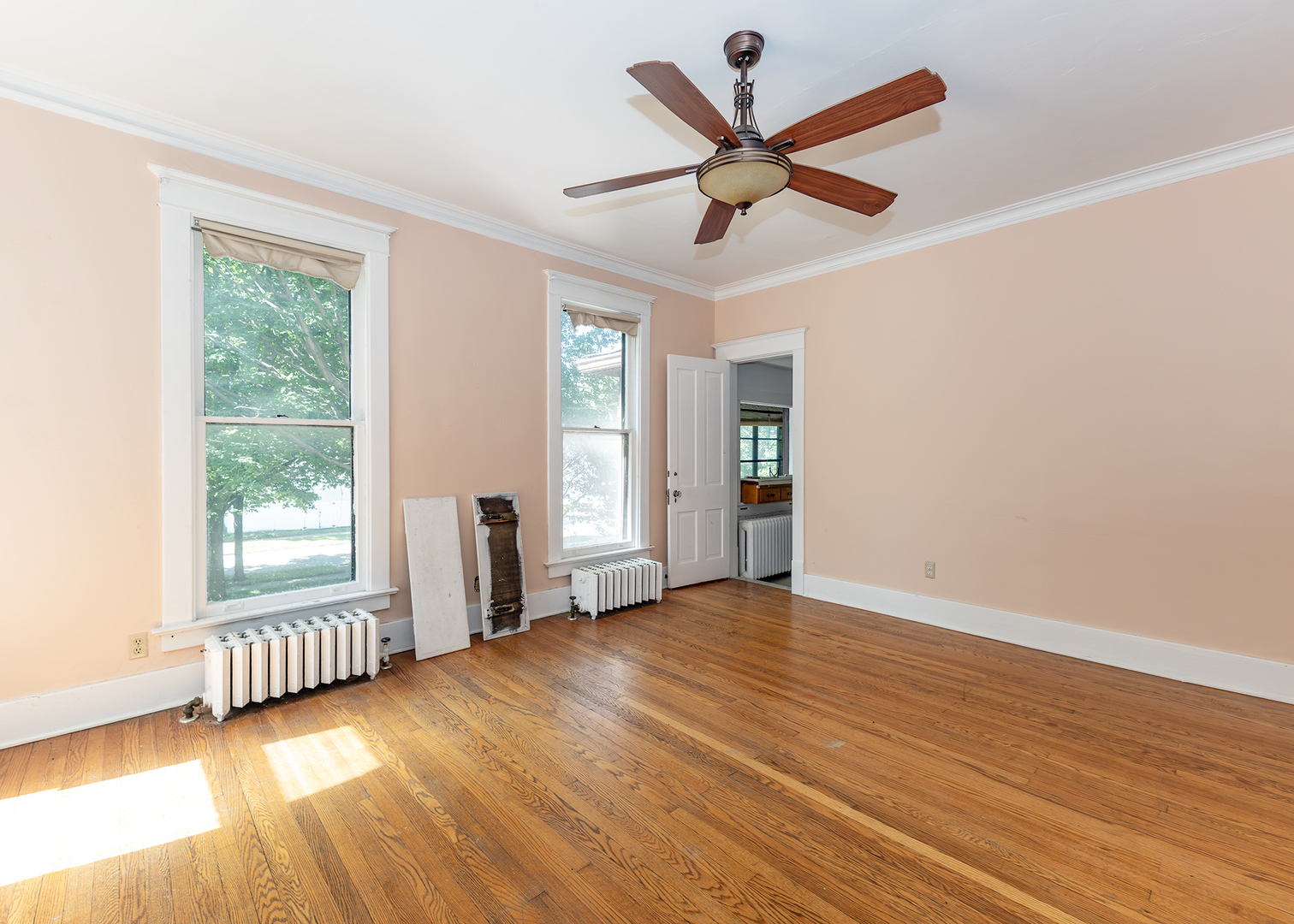 728 21st Street Property Photo 28