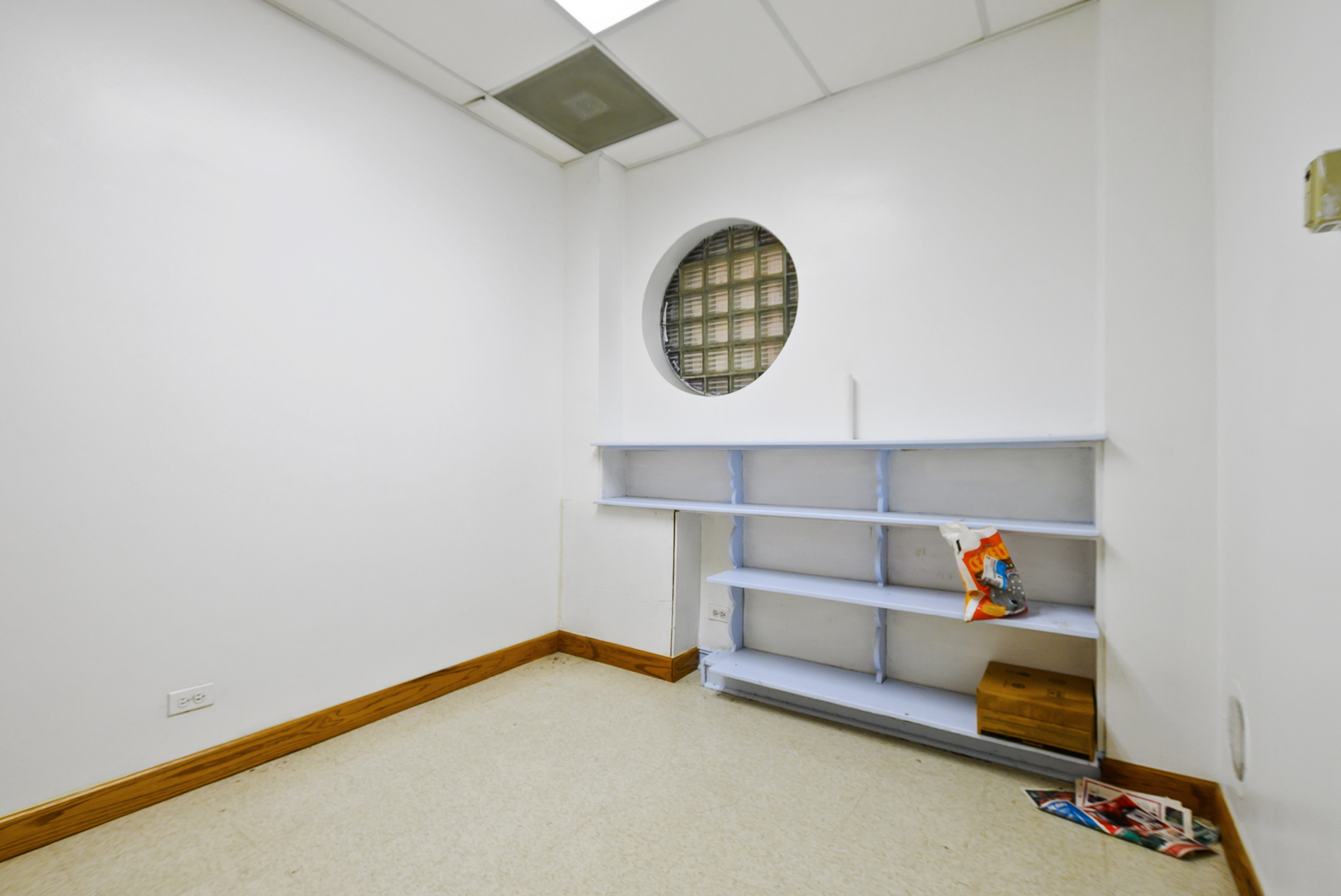 6235 S Kedzie Avenue Property Photo 6