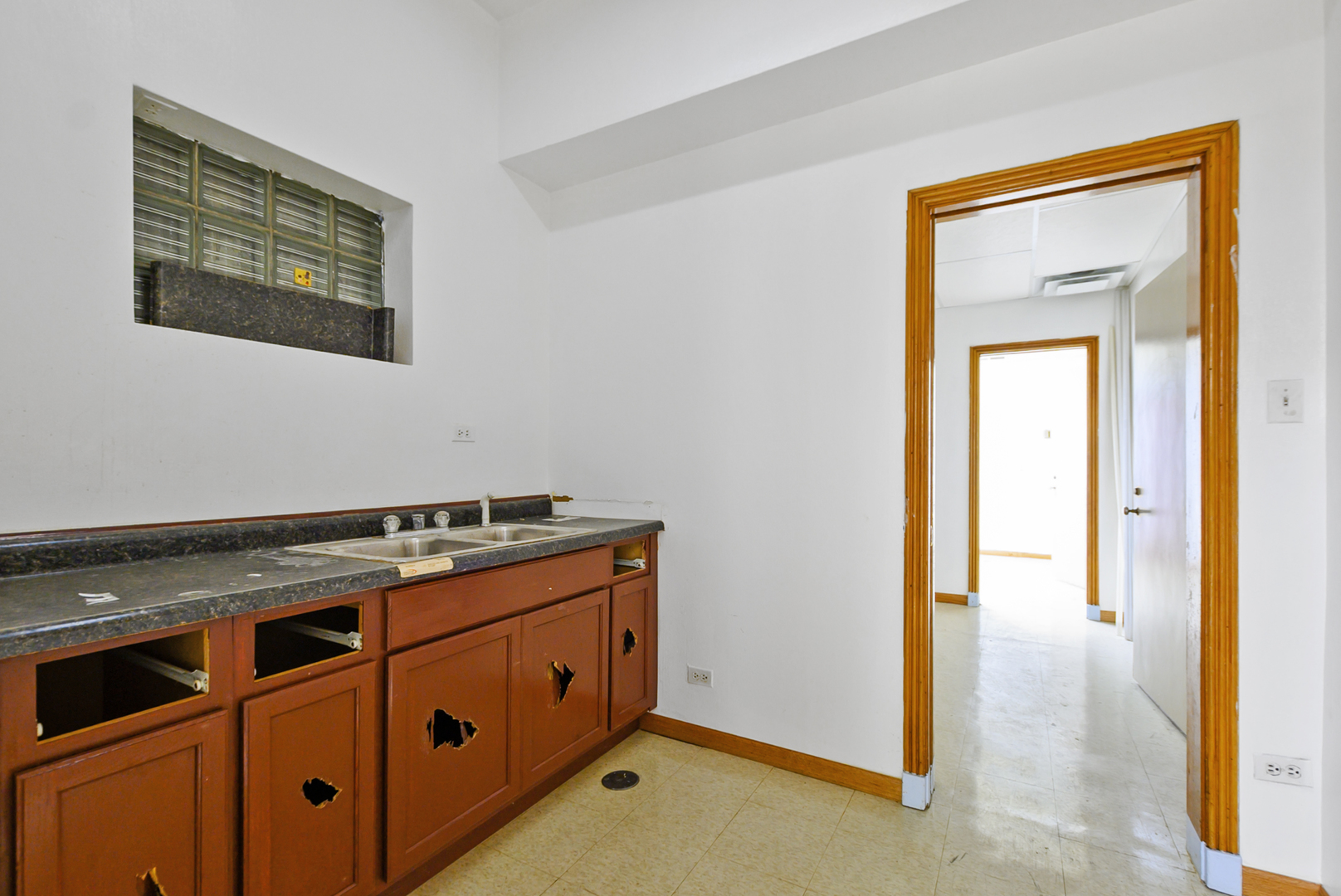 6235 S Kedzie Avenue Property Photo 13