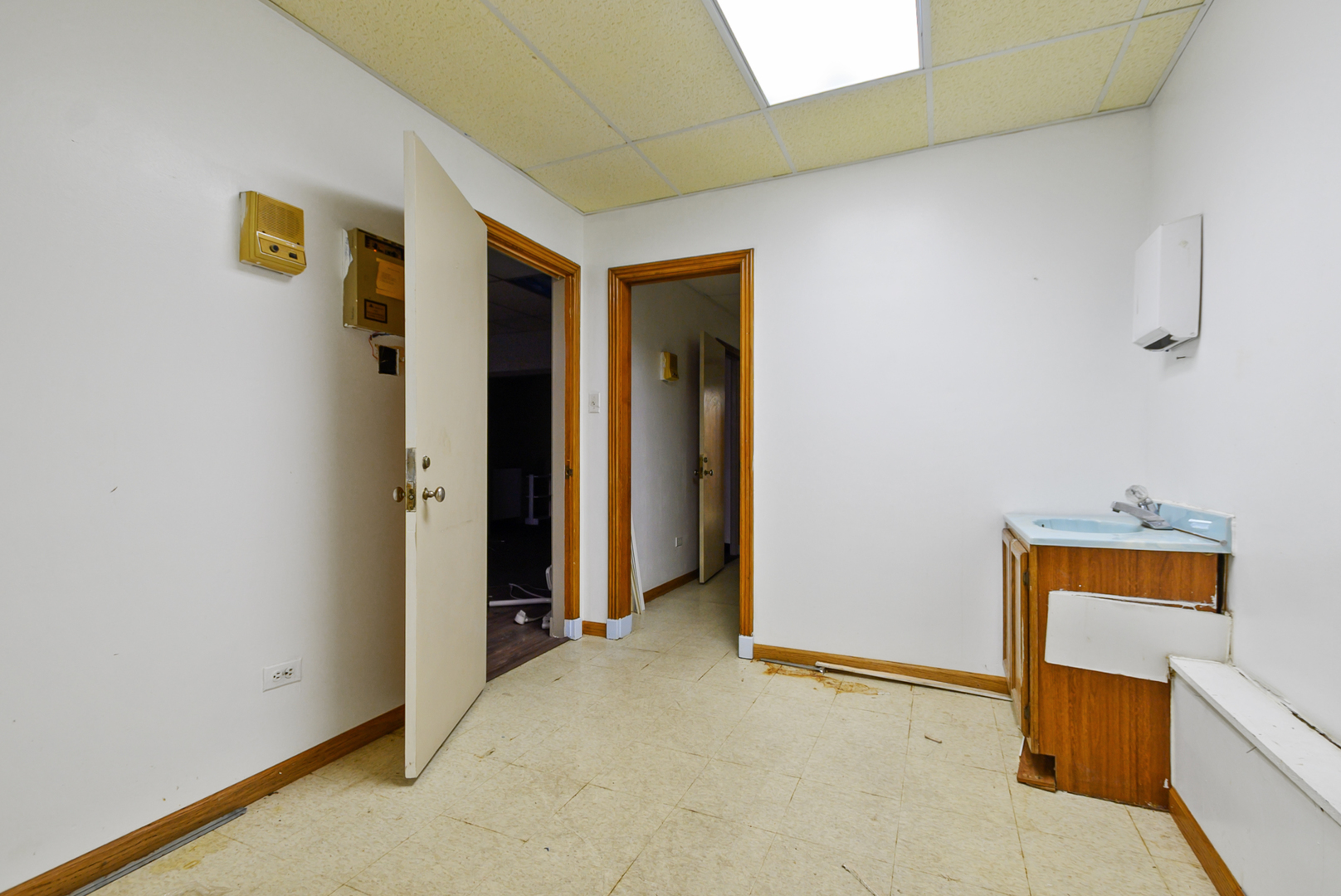 6235 S Kedzie Avenue Property Photo 14