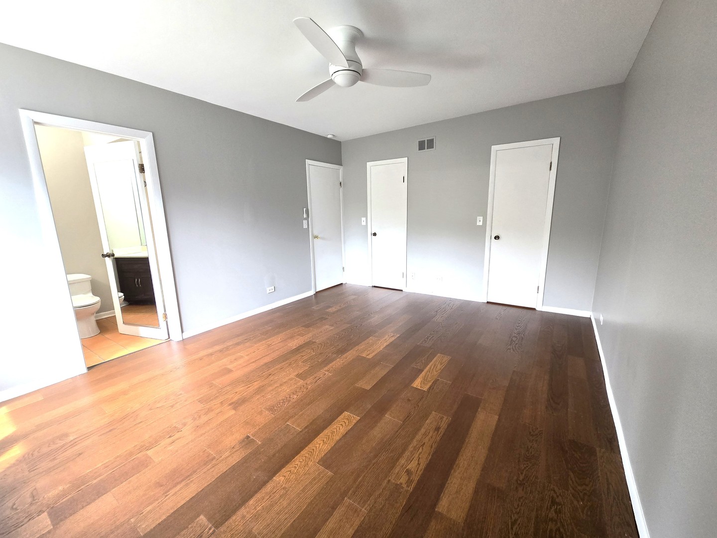 1111 S Waukegan Road 14 Property Photo 19