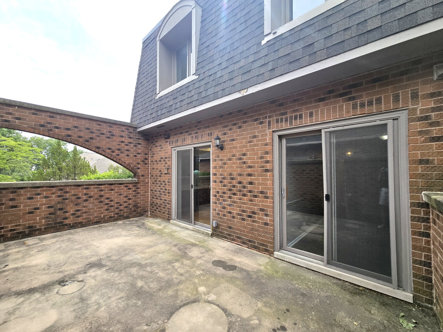 1111 S Waukegan Road 14 Property Photo 33