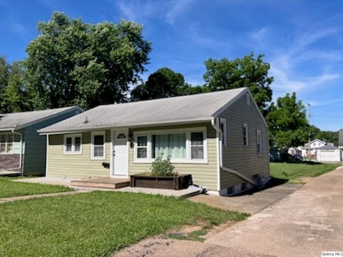 808 S 18th Property Photo 1