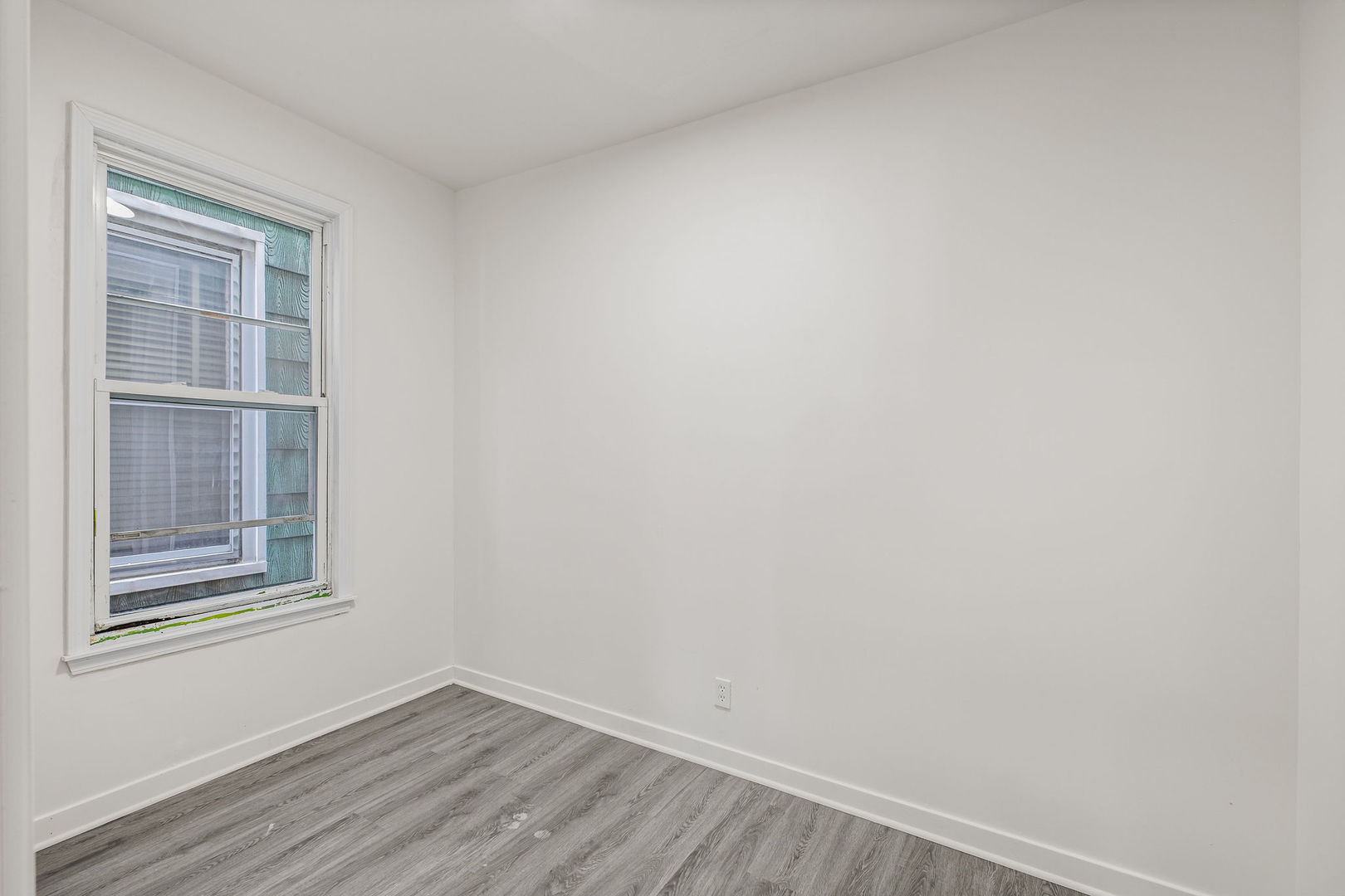 2622 N Central Park Avenue Property Photo 11