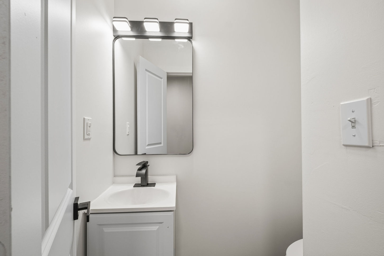 2622 N Central Park Avenue Property Photo 13