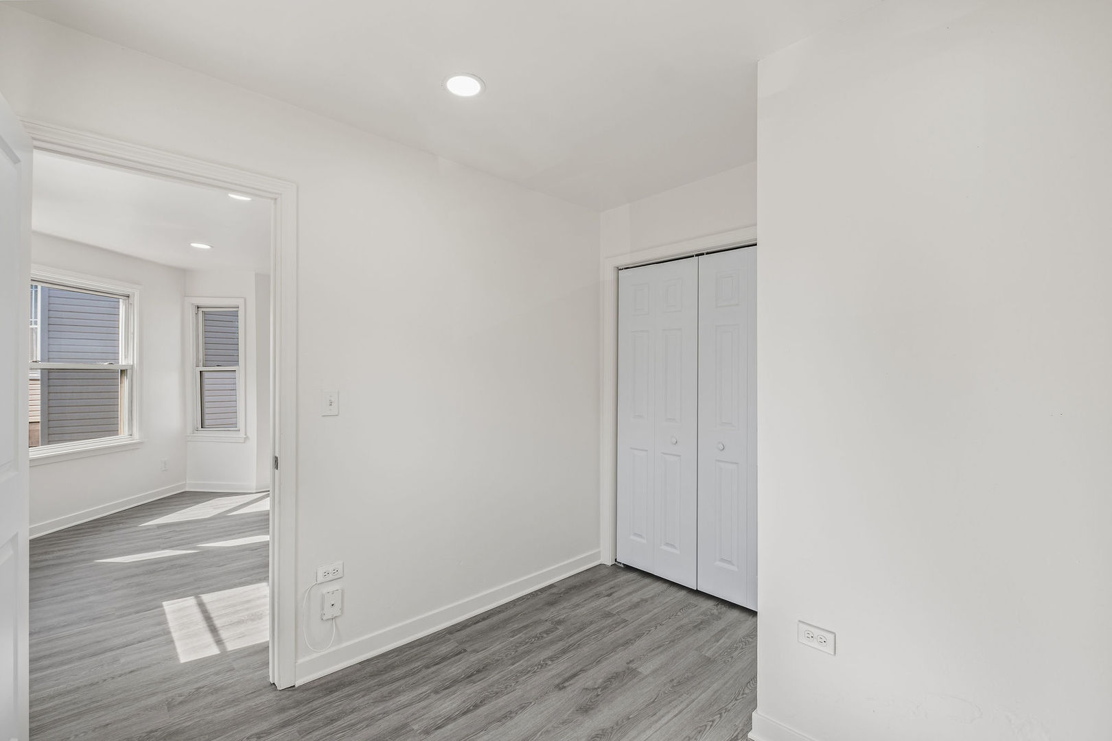 2622 N Central Park Avenue Property Photo 17