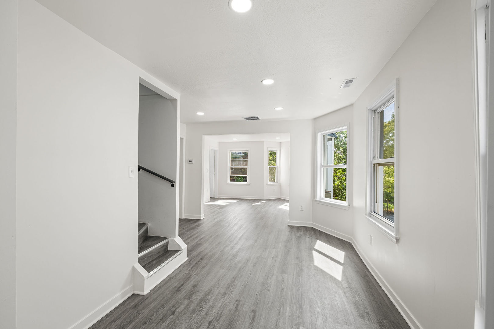 2622 N Central Park Avenue Property Photo 28