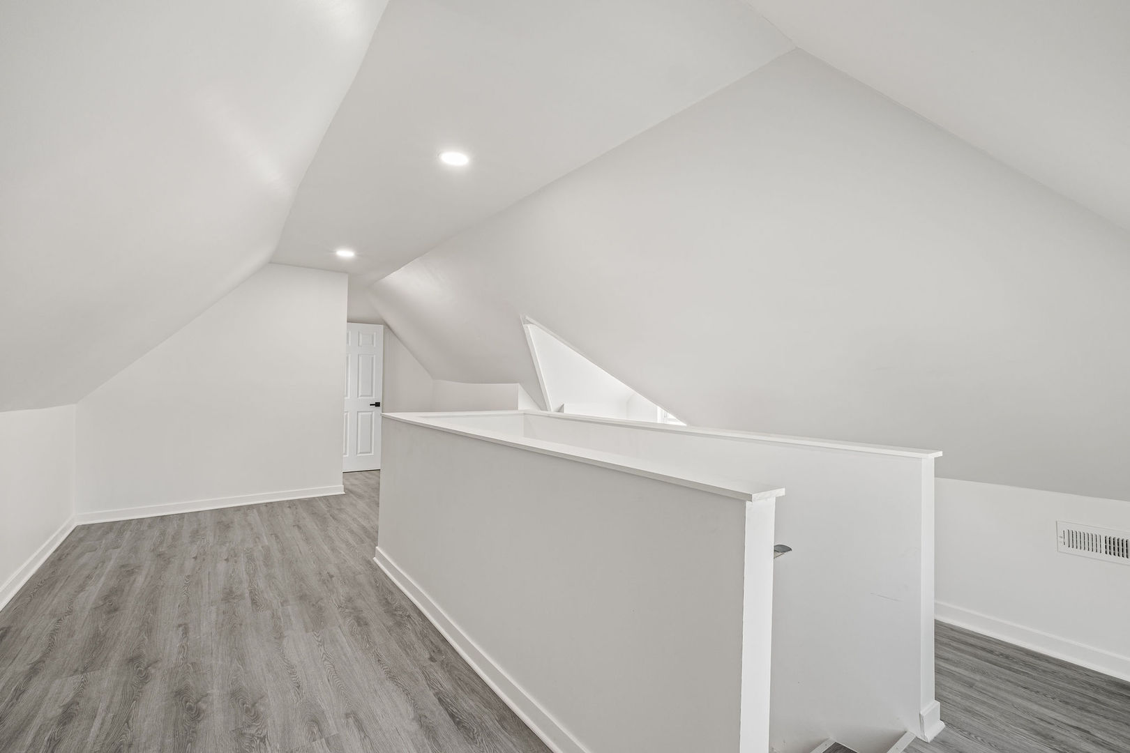 2622 N Central Park Avenue Property Photo 29