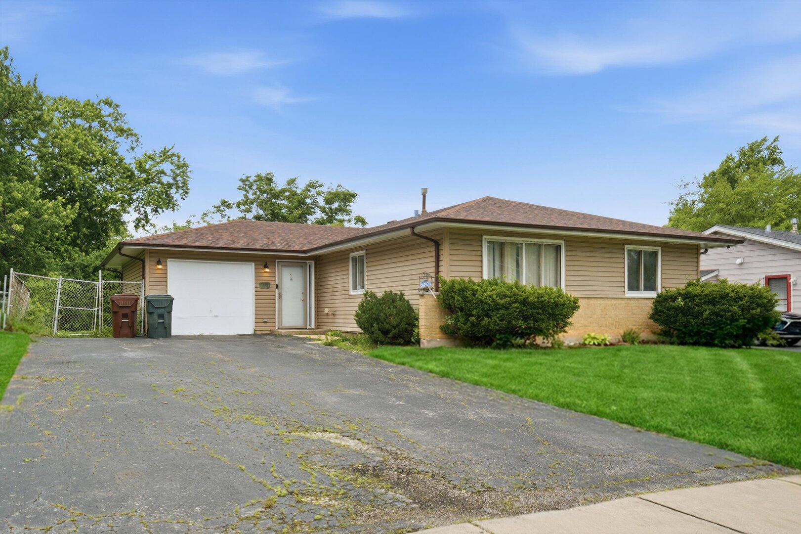 17790 Harvard Lane Property Photo 1