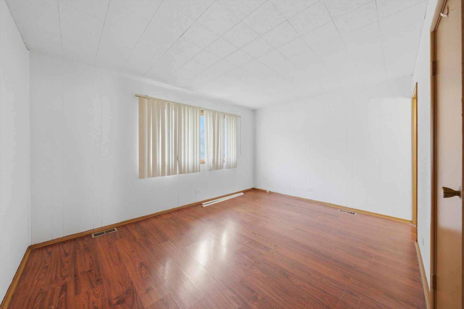 17790 Harvard Lane Property Photo 10