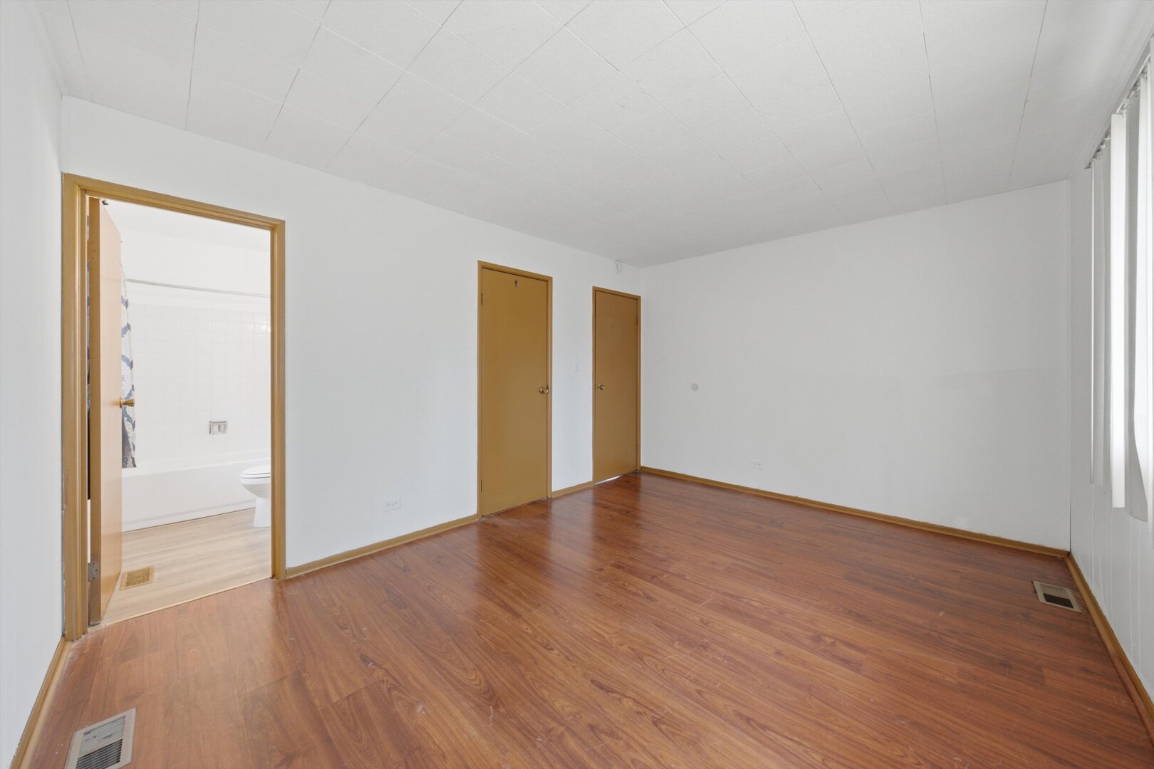 17790 Harvard Lane Property Photo 11