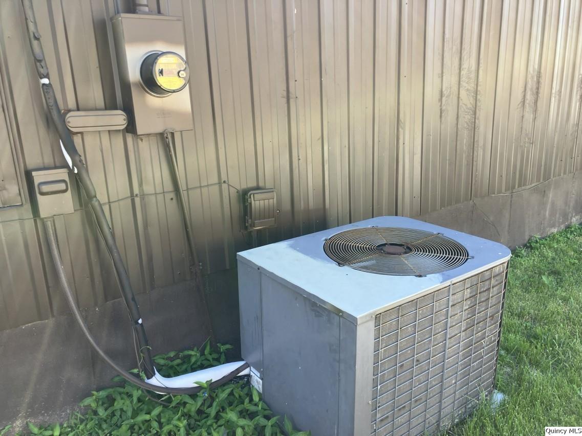 600 Kentucky Property Photo 17