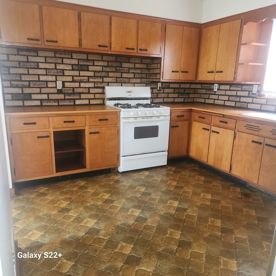 426 6th Street Property Photo 2