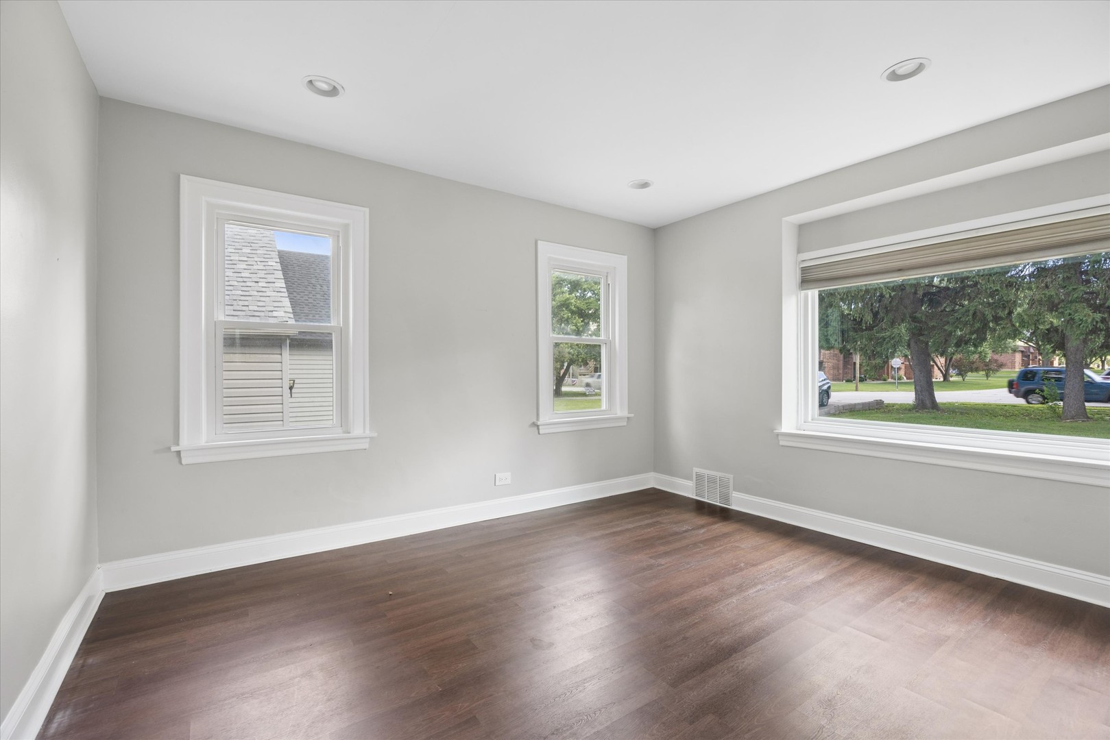 334 55th Street Property Photo 5