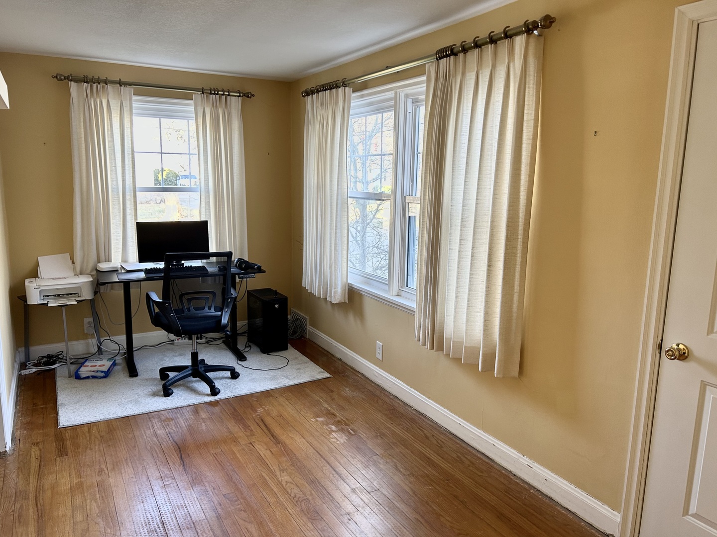 428 E Thompson Street Property Photo 6