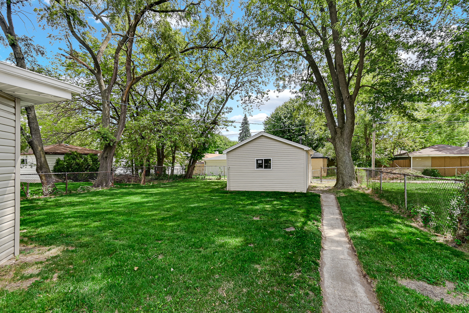14619 Minerva Avenue Property Photo 20