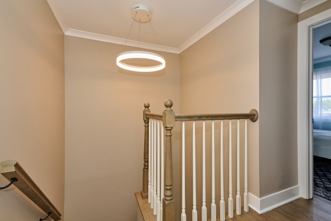 926 N Boxwood Drive B Property Photo 16
