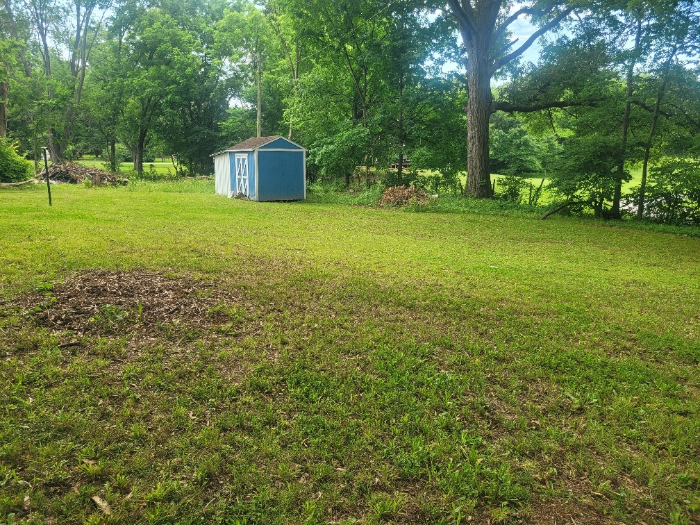 301 E Olive Street Property Photo 7