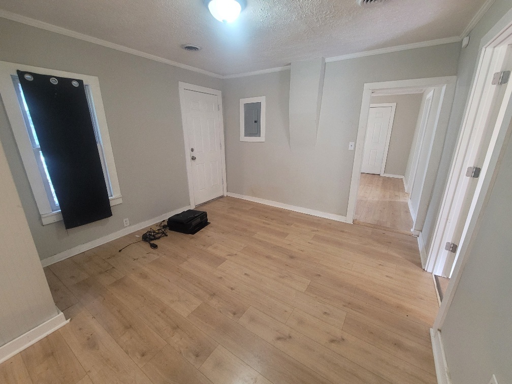 301 E Olive Street Property Photo 12