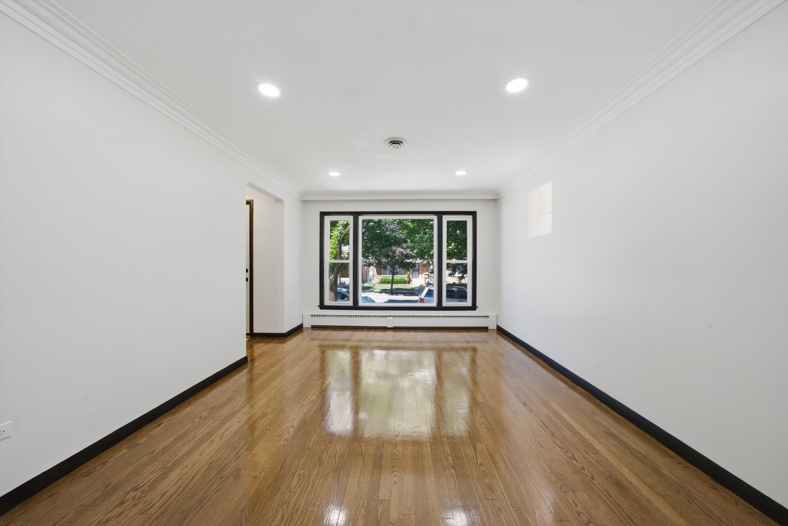 3907 W Marquette Road Property Photo 3
