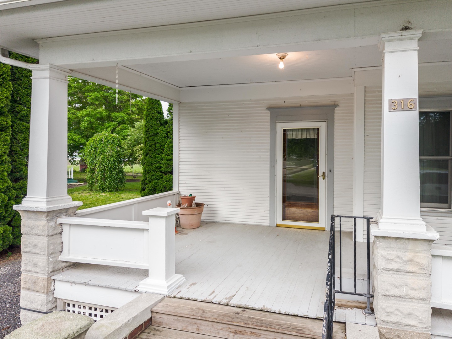 316 E Cleveland Street Property Photo 2