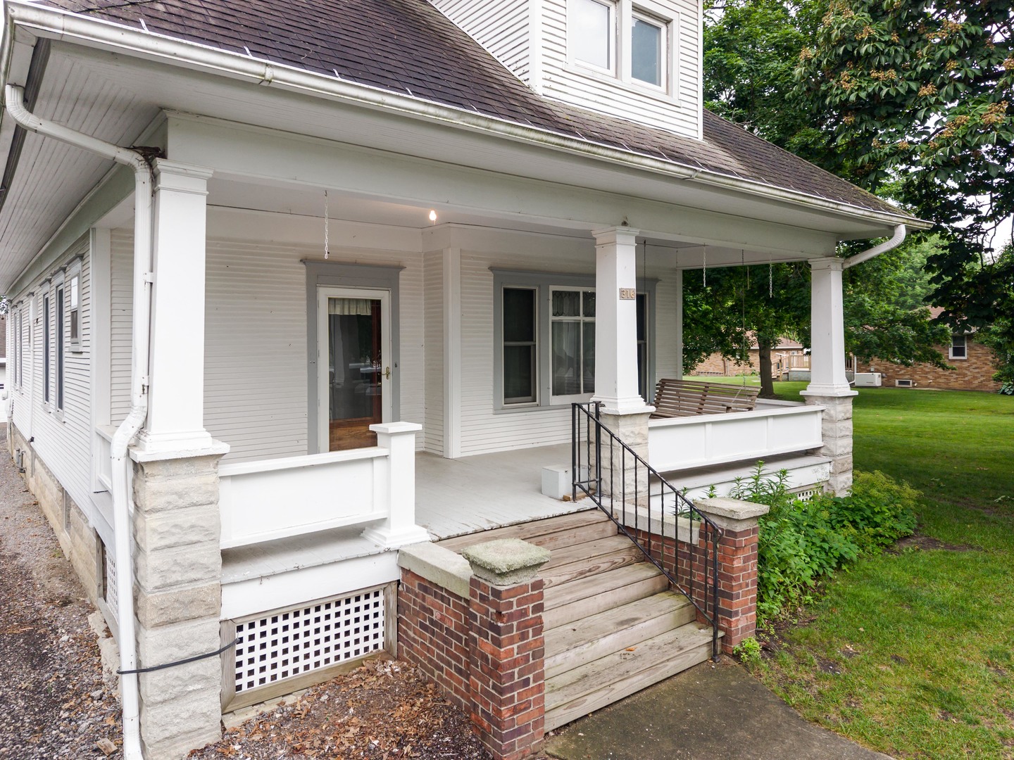 316 E Cleveland Street Property Photo 3