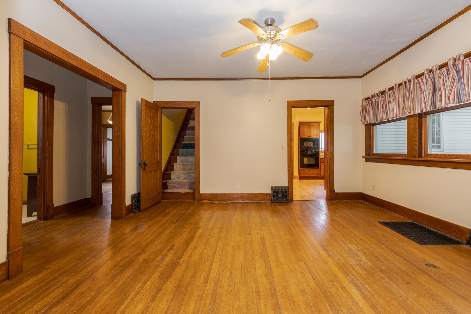 316 E Cleveland Street Property Photo 10